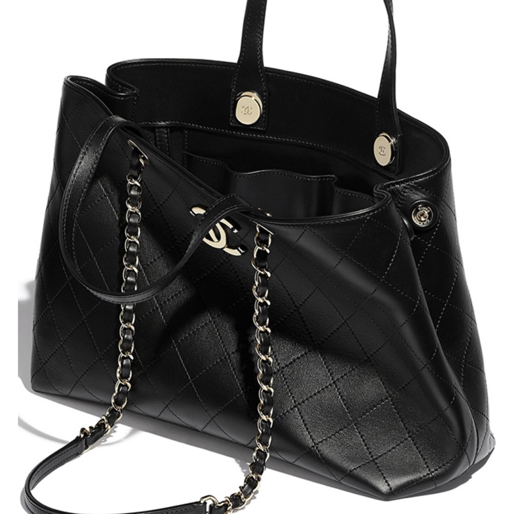 Authentic Black Calfskin Quilted Leather Shopping Bag - Picture 16 of 16